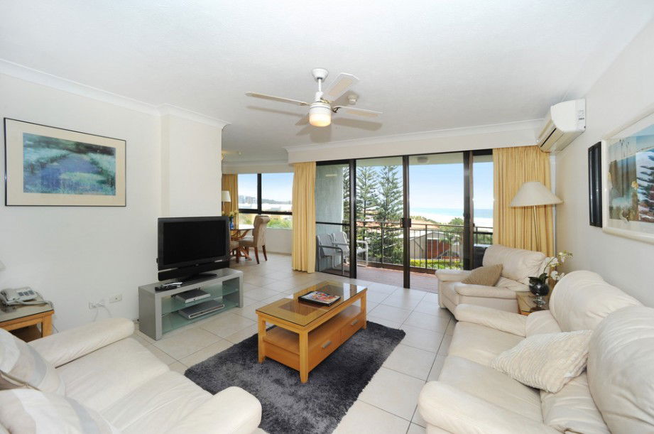 Palm Beach QLD Accommodation VIC