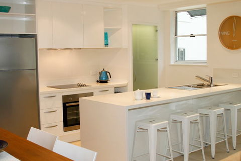 Emerald Noosa Resort - Accommodation VIC 0
