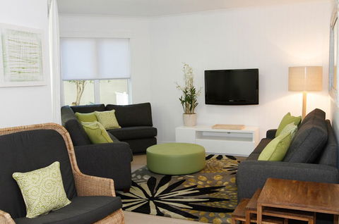 Emerald Noosa Resort - Accommodation VIC 3