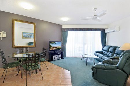 White Crest Luxury Apartments - Accommodation VIC 5