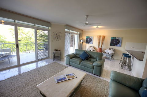 Costa Royale Beachfront Apartments - Accommodation VIC 5