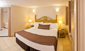 Regal Port Douglas - Accommodation VIC 3