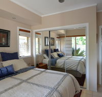 Hastings Cove Holiday Apartments - Accommodation VIC