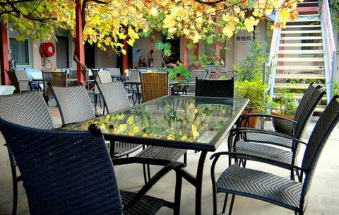 Abernethy Guesthouse - Accommodation VIC 5