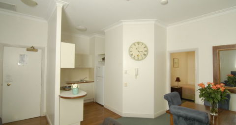Rothbury On Ann Heritage Apartment Hotel - Accommodation VIC 4