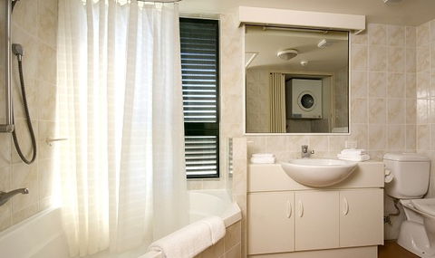 Tropic Towers Apartments - Accommodation VIC 1