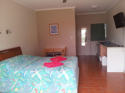 Bowen Arrow Motel - Accommodation VIC 3