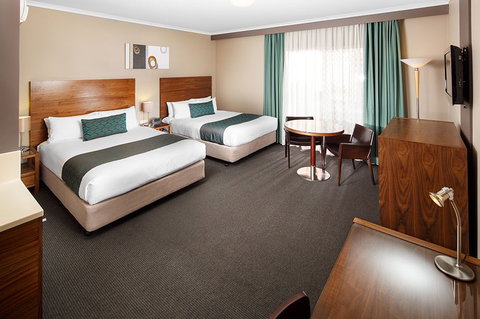 Quality Hotel Dickson - Accommodation VIC 0