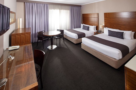 Quality Hotel Dickson - Accommodation VIC 1