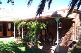 Nthaba Cottage - Accommodation VIC 4