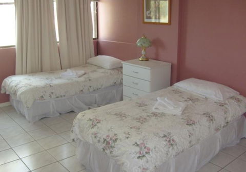 Queensleigh Holiday Apartments - Accommodation VIC 3