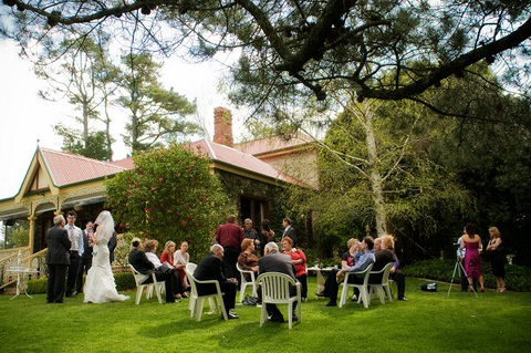 Tally Ho Lodge - Accommodation VIC 4