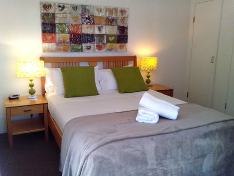 Outrigger Bay Apartments - Accommodation VIC 5