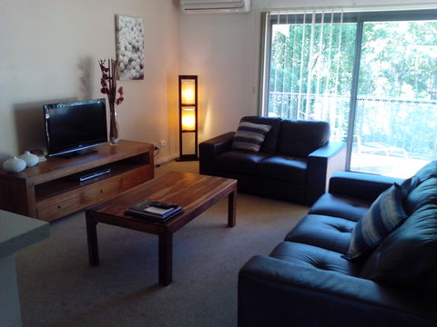 Outrigger Bay Apartments - Accommodation VIC 15