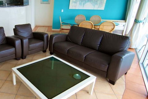 Surfers Mayfair - Accommodation VIC 1