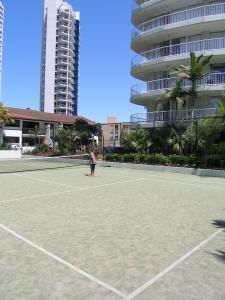 Surfers Mayfair - Accommodation VIC 7