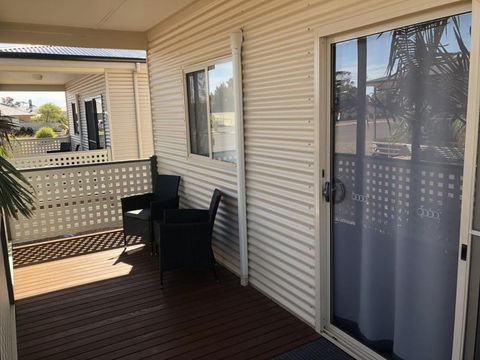 Sundowner Cabin And Tourist Park - Accommodation VIC 3