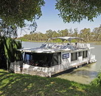 Moving Waters Self Contained Moored Houseboat - Accommodation VIC