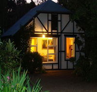 Riddlesdown Cottage - Accommodation VIC