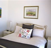 ArtWine Cottages - Accommodation VIC