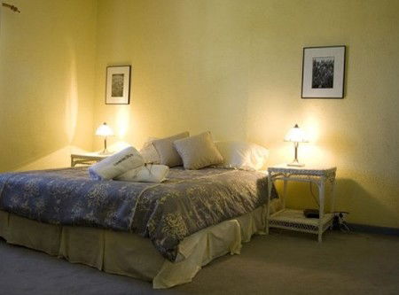 Lavender Blue Country Apartments - Accommodation VIC 4