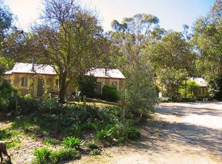 Riesling Trail Cottages - Accommodation VIC 3