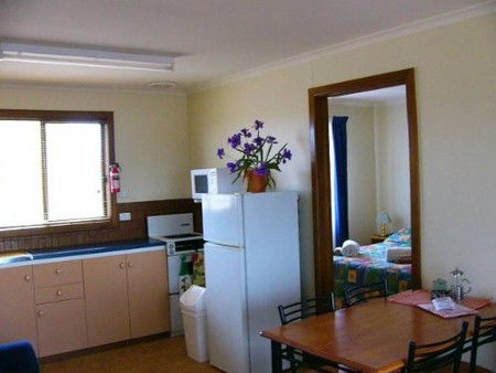 Windana Cottages - Accommodation VIC 3