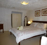 Underground Bed and Breakfast - Accommodation VIC