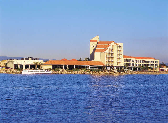 West Lakes SA Accommodation VIC