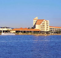 The Lakes Resort Hotel - Accommodation VIC