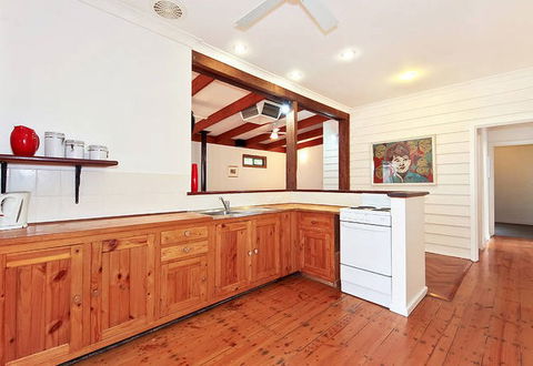 Sea Sand And Scrub Holiday House - Accommodation VIC 6