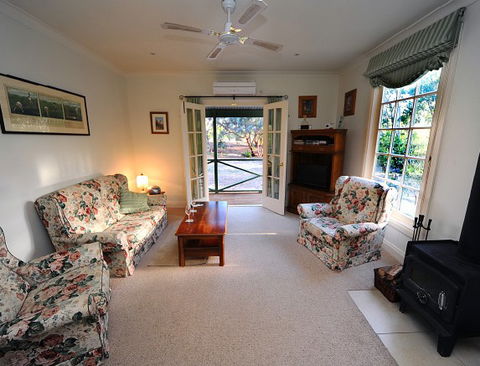 St Helens - The Pavilion - Accommodation VIC 6
