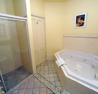 St Helens Cottages- Coach House - Accommodation VIC
