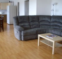 Riverfront Holiday House - Accommodation VIC
