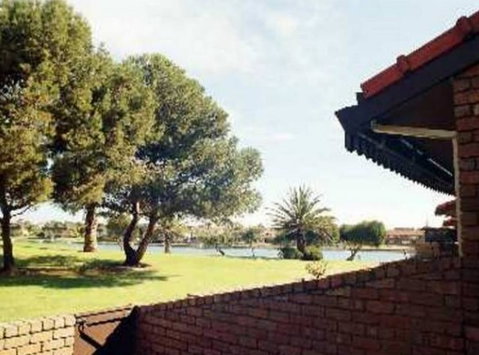 Lake Shore Apartment - Accommodation VIC 0