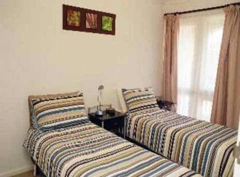 Lake Shore Apartment - Accommodation VIC 1