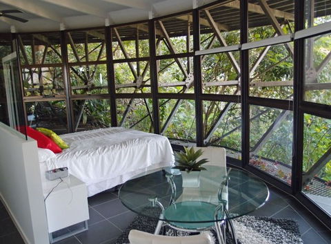 The Cairns Holiday Homes Red Arrow Lodge - Edge Hill, Cairns - Accommodation VIC 2