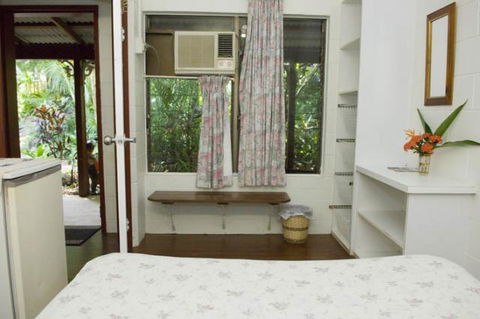Cooktown Motel Pam's Place - Accommodation VIC 5