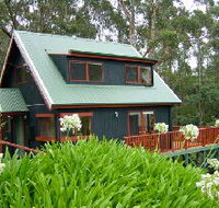 Tree Tops Cascades - Accommodation VIC