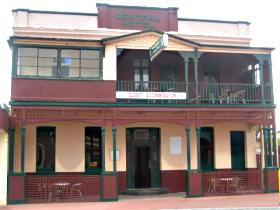 Central Hotel, Zeehan - Accommodation VIC 0