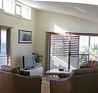Paradise House - Accommodation VIC
