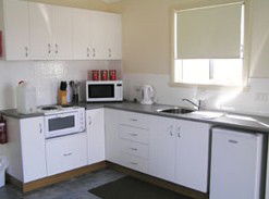 Greens Beach Caravan Park - Accommodation VIC 3