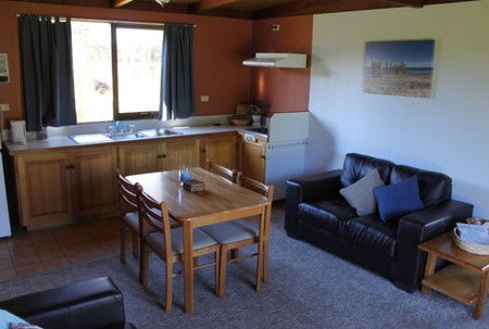 Flinders Island Cabin Park And Car Hire - Accommodation VIC 2