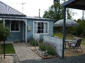 Westeria Cottage - Accommodation VIC 2