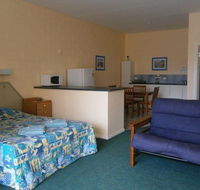 Penguin Holiday Apartments - Accommodation VIC