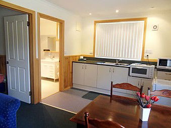 Driftwood Strahan Villas - Accommodation VIC 3