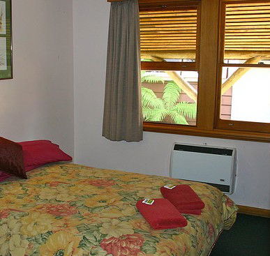 Derwent Bridge Wilderness Hotel - Accommodation VIC 2