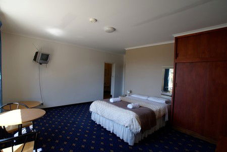 Wharf Hotel Wynyard - Accommodation VIC 2