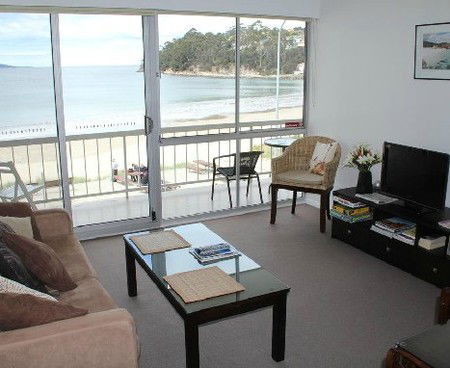 Lifes A Beach Apartment - Accommodation VIC 4