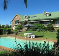 The Lodge - Far Meadow - Accommodation VIC